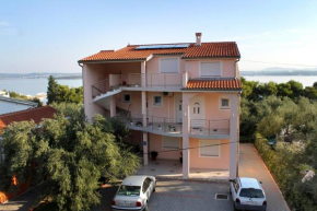 Apartments by the sea Tkon, Pasman - 6215, Tkon